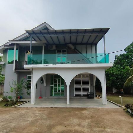 Kak Nor Villa Kuala Terengganu Exteriör bild