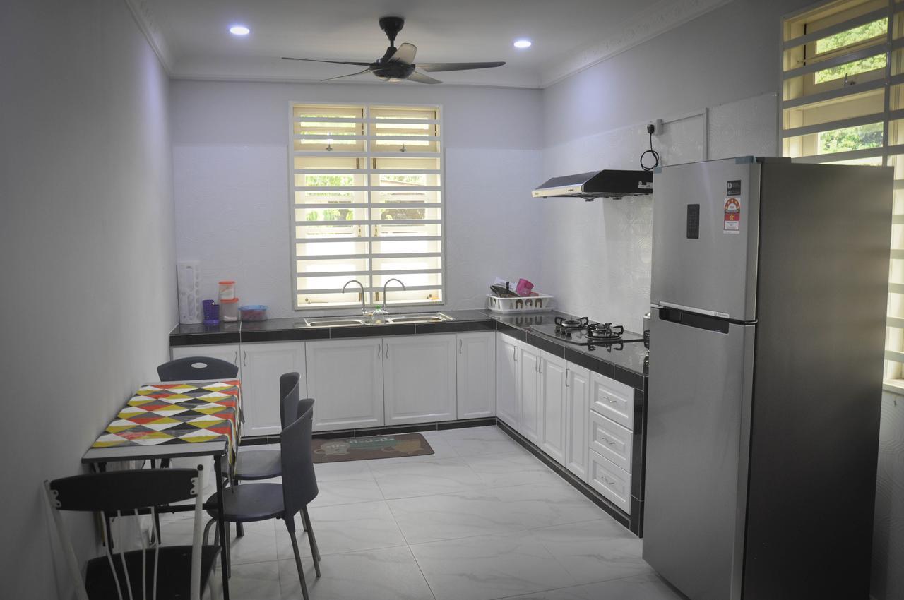 Kak Nor Villa Kuala Terengganu Exteriör bild