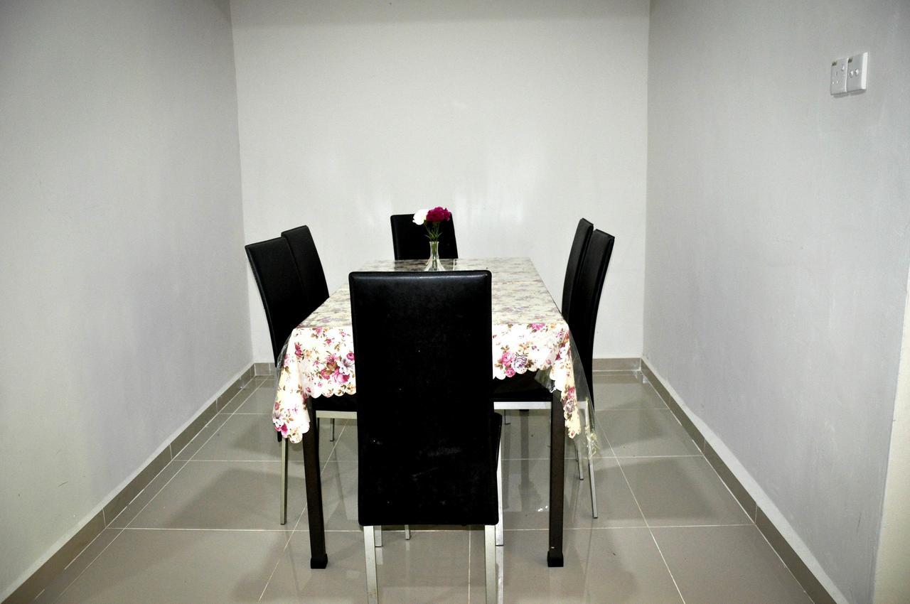 Kak Nor Villa Kuala Terengganu Exteriör bild